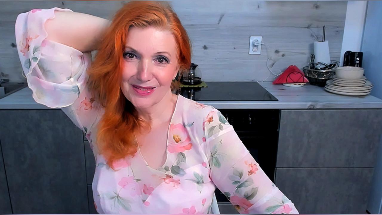 Webcam chat profile for AlmazFireFoxOne: Kissing