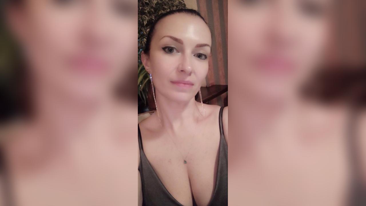 Webcam chat profile for Gracelyn