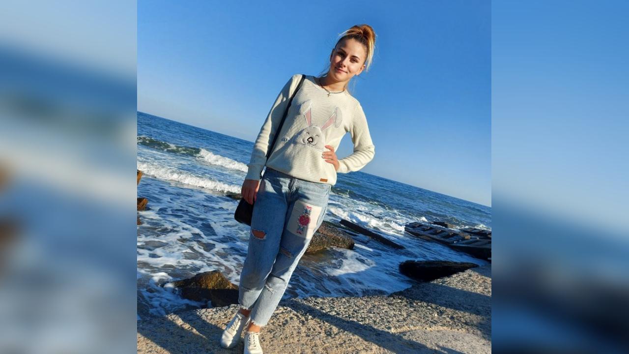 Webcam chat profile for Sophia: Dancing