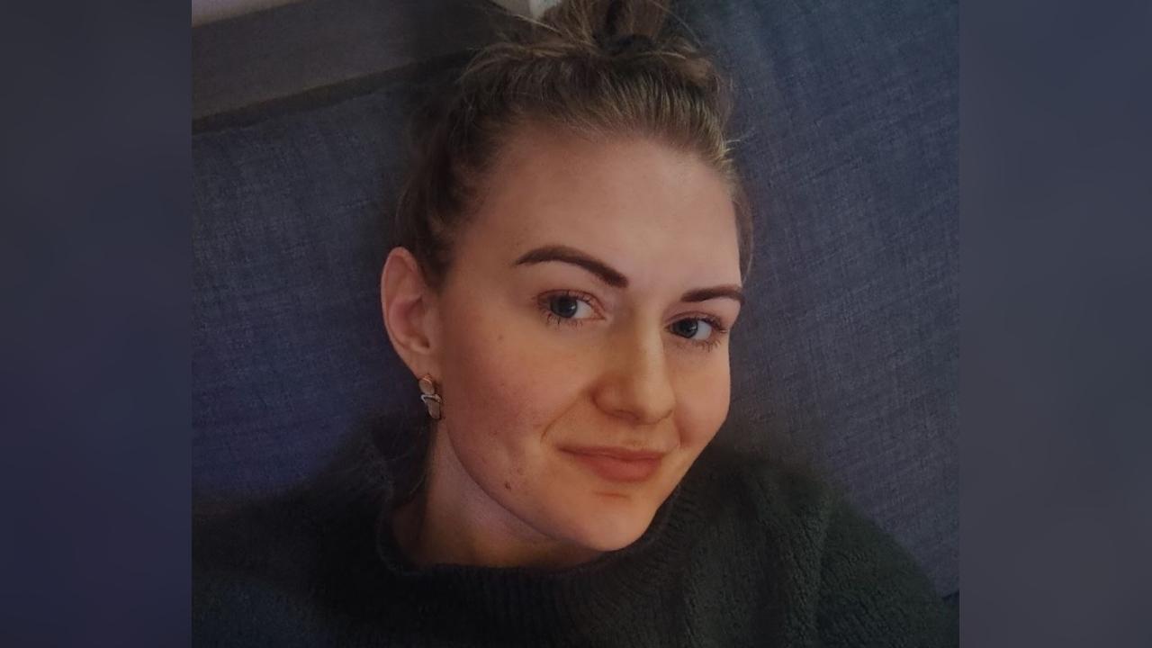 Webcam chat profile for xVelvetDaisy: Cooking