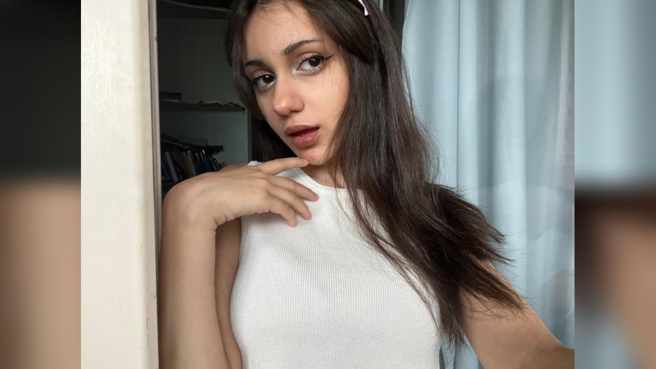 Webcam chat profile for MellowKitten: Dancing