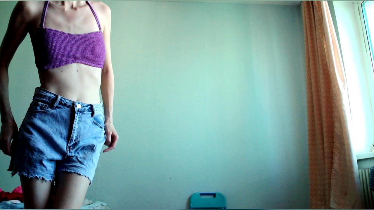 Webcam chat profile for Famefortune: Dancing