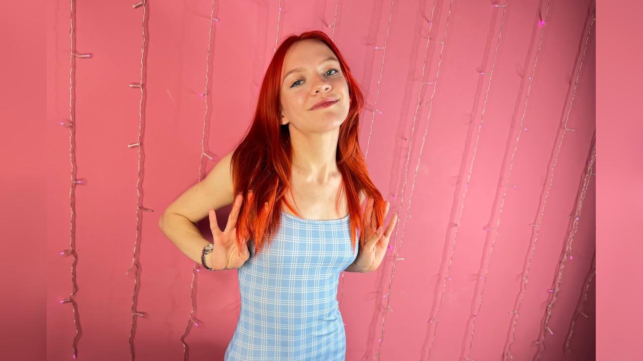 Webcam chat profile for TanyaShiny: Leather
