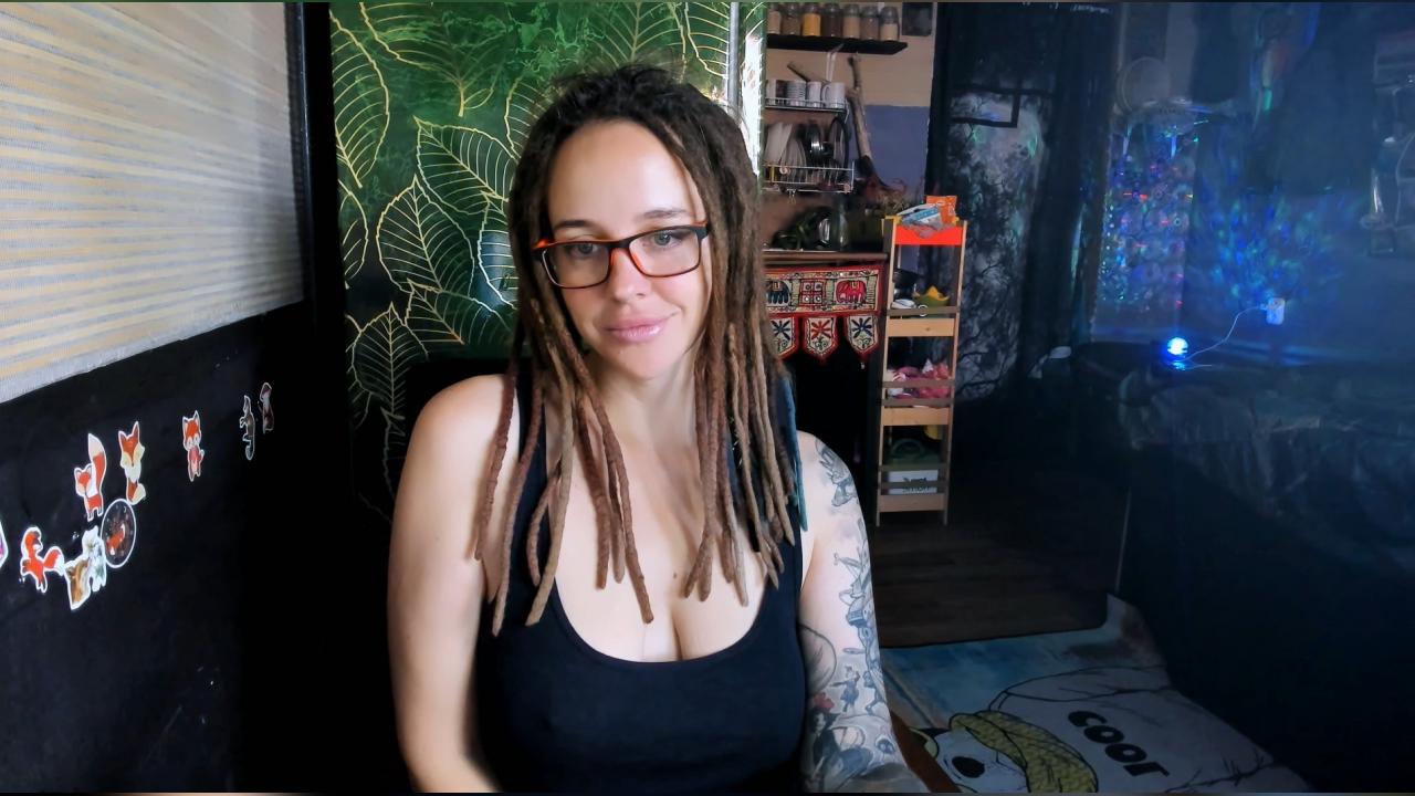 Webcam chat profile for LisaFoxy: Legs, feet & shoes