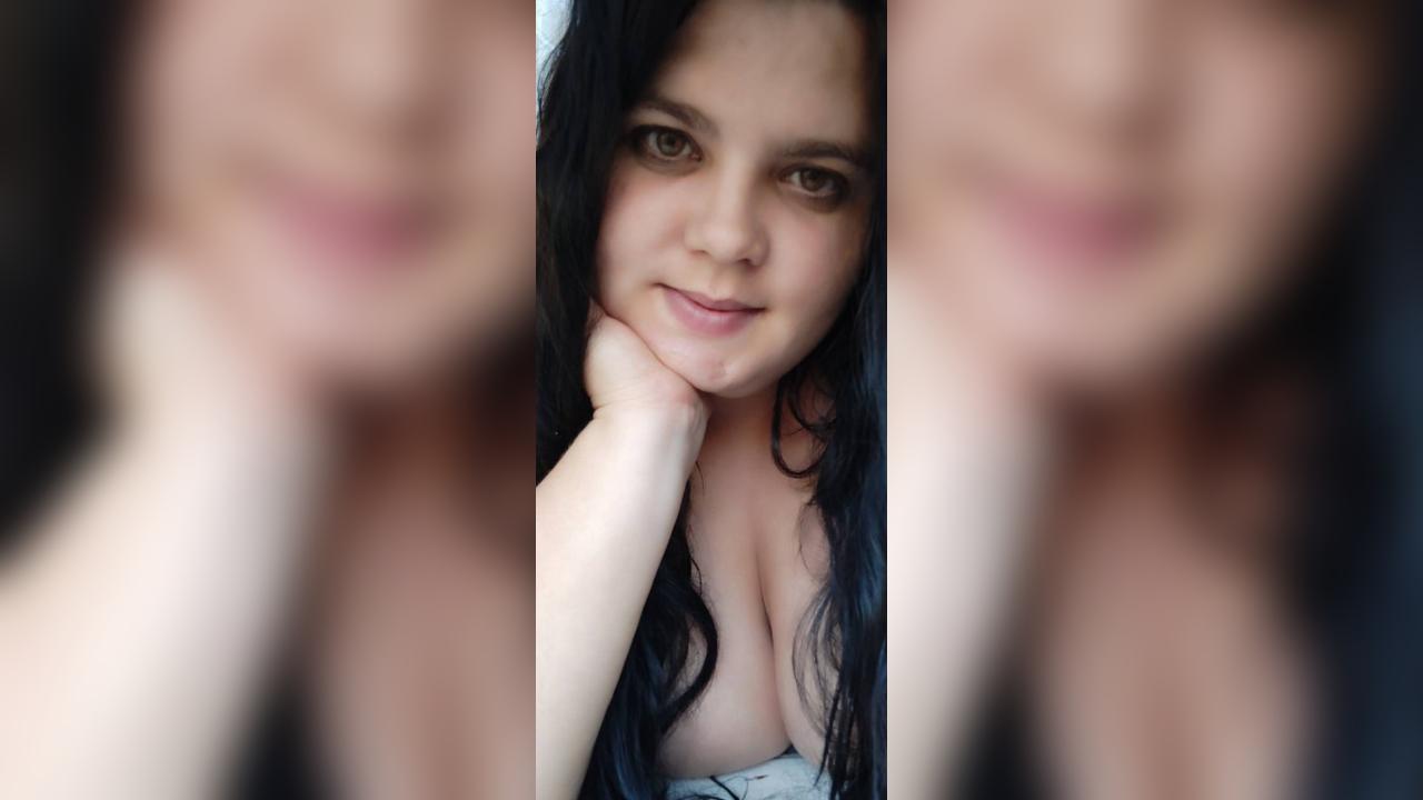 Webcam chat profile for Enorielle: Ask about my Hobbies