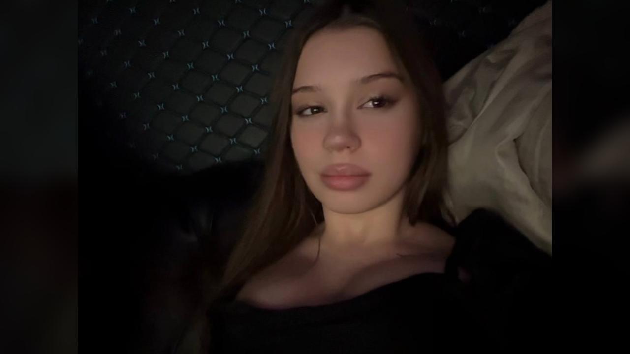 Webcam chat profile for Ninele: Ask about my Hobbies