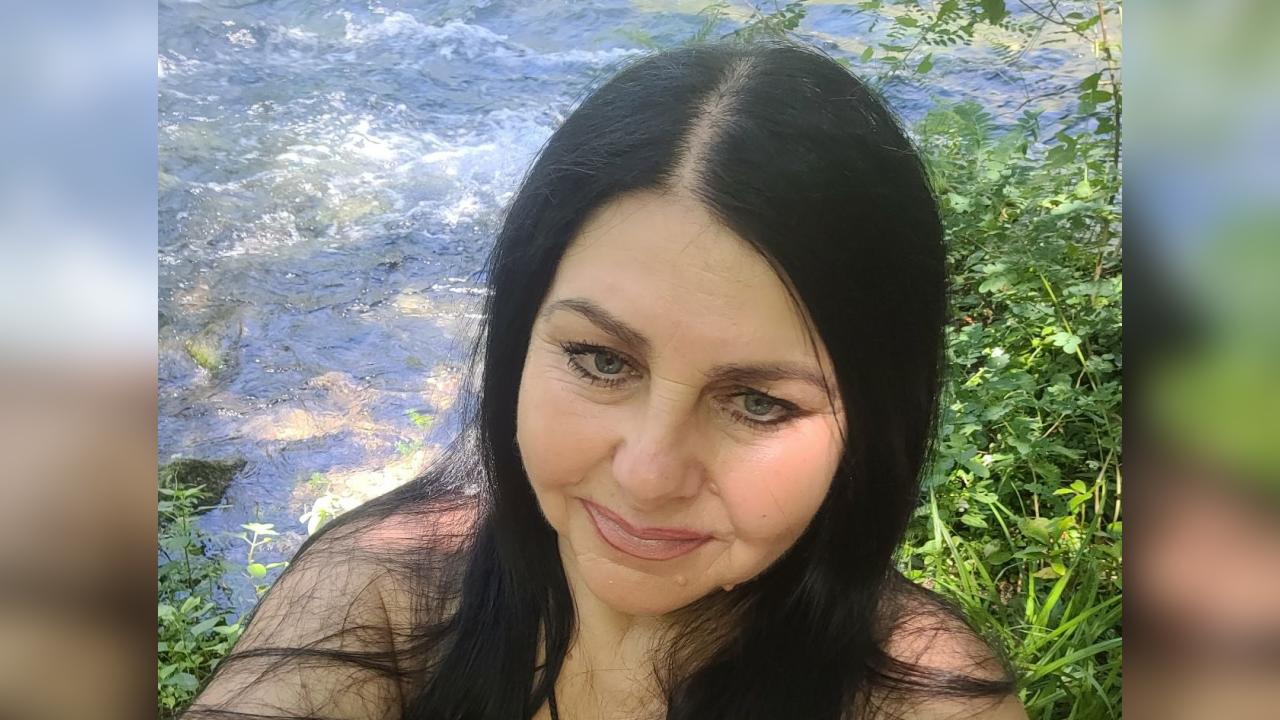 Webcam chat profile for Maurelle: Ask about my Hobbies