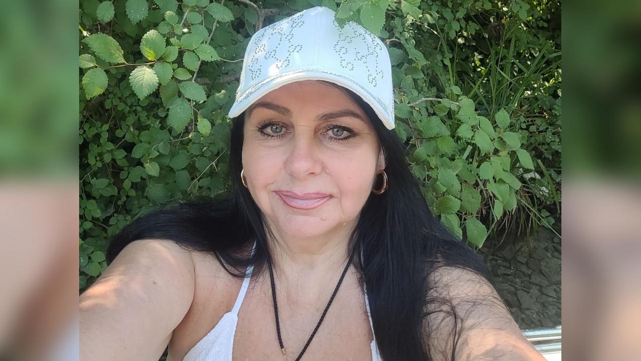 Webcam chat profile for Maurelle: Ask about my Hobbies