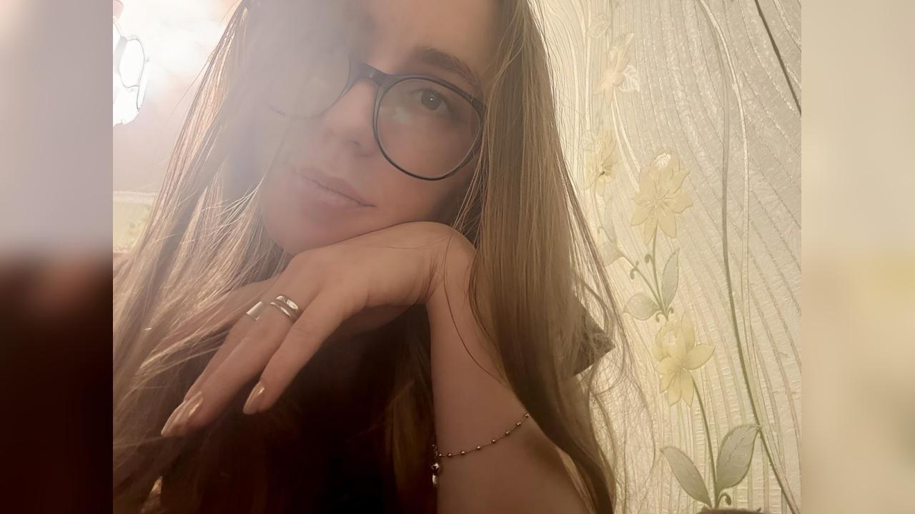 Webcam chat profile for SweetLavanda: Art