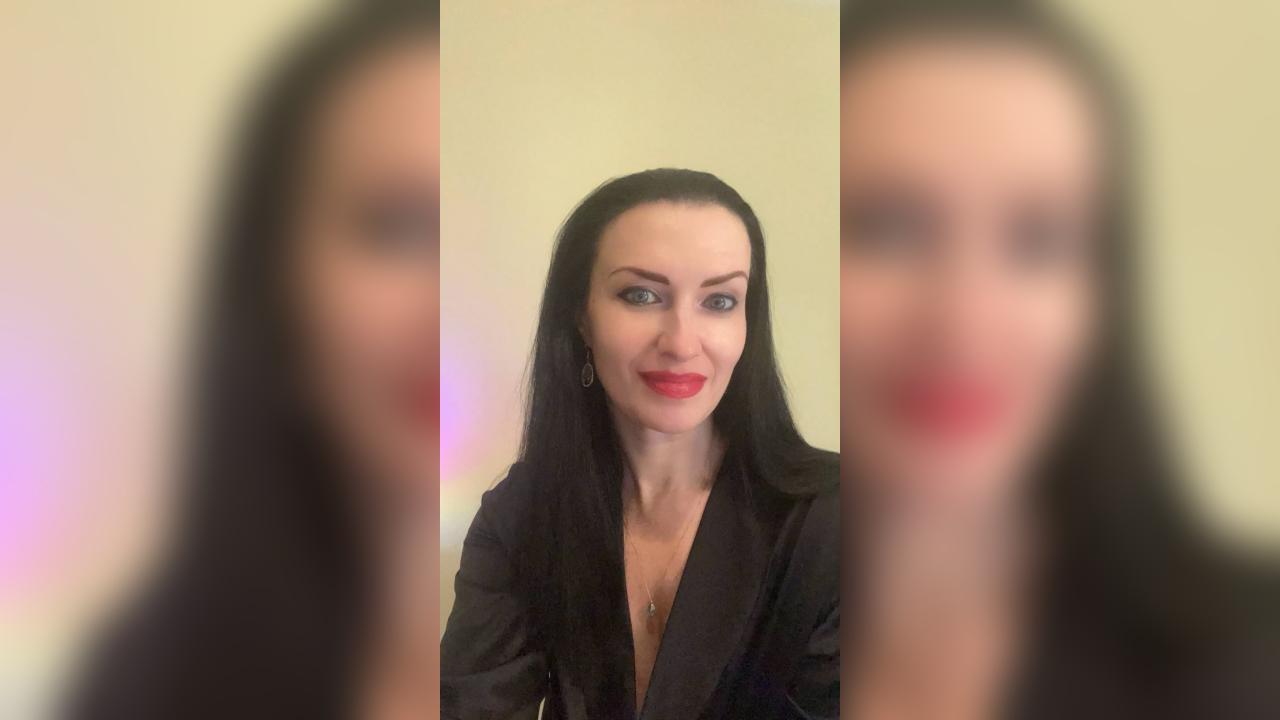 Webcam chat profile for Gracelyn: Exhibition