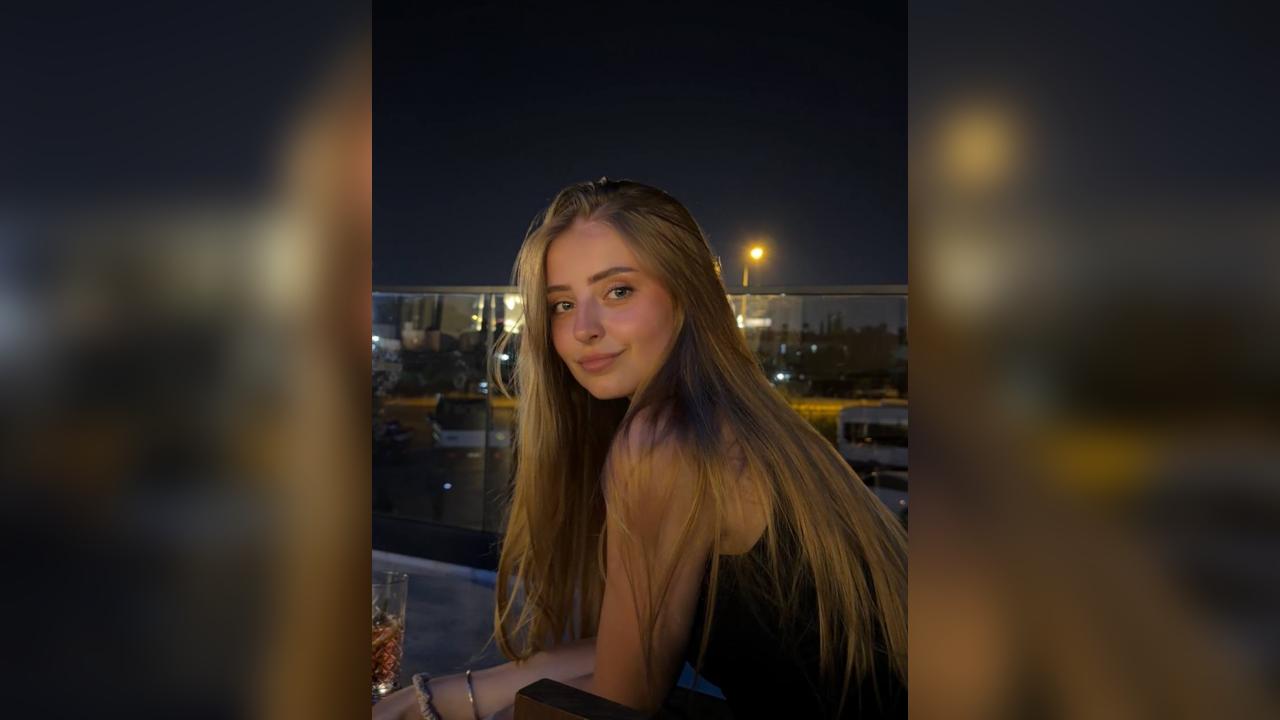 Webcam chat profile for VanillaKiss: Ask about my Hobbies