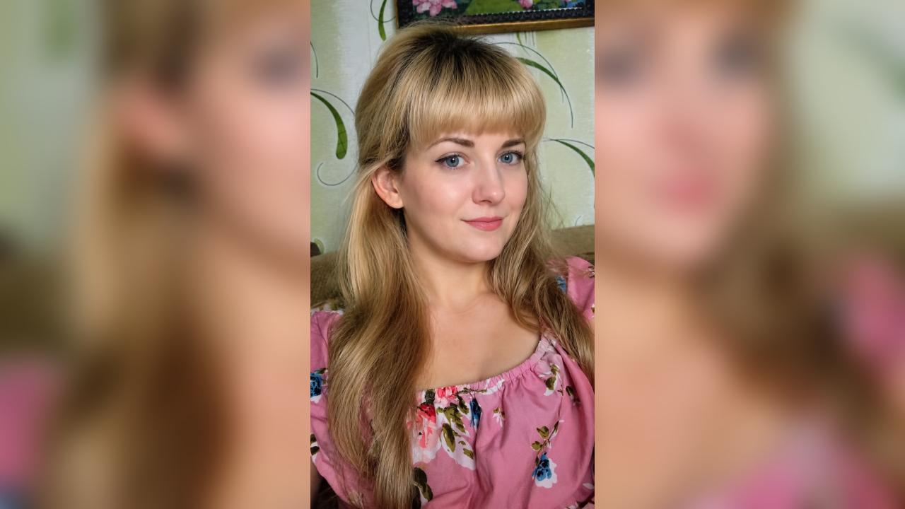 Webcam chat profile for BellaBee: Outfits