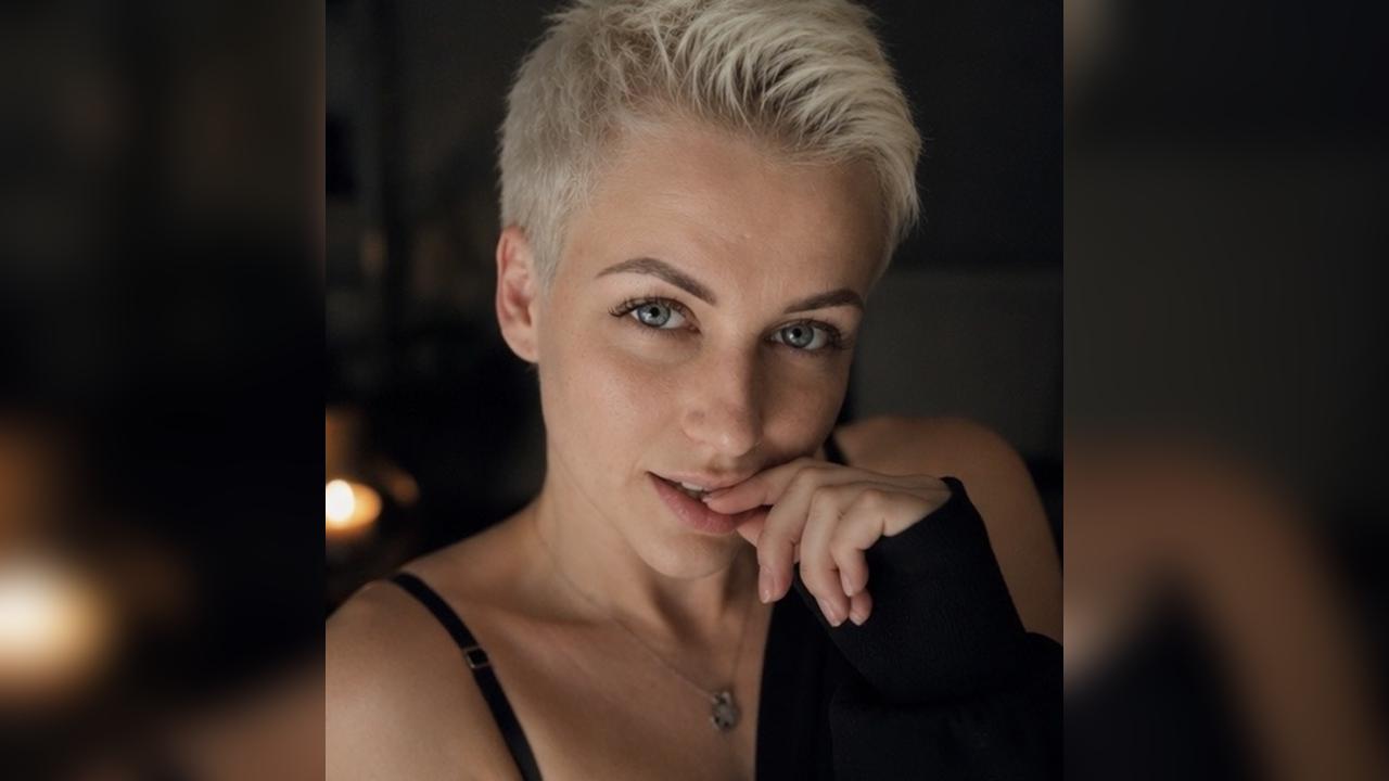 Webcam chat profile for YoutanPoluo