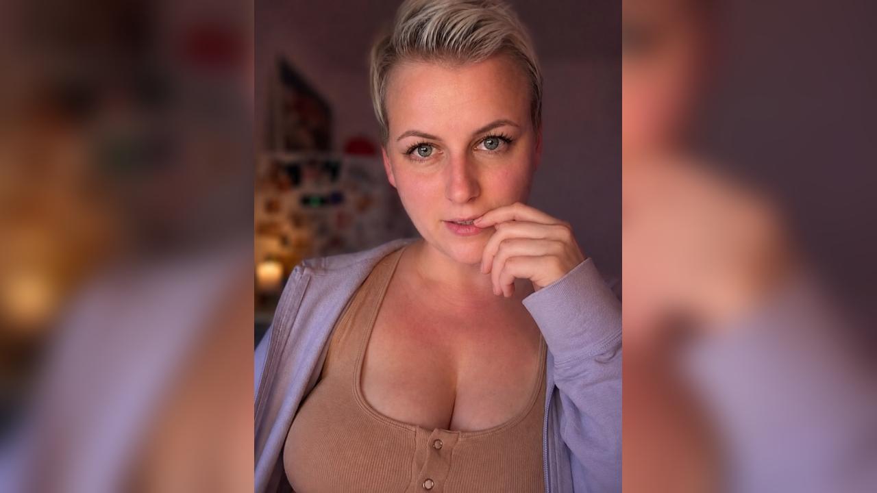 Webcam chat profile for YoutanPoluo