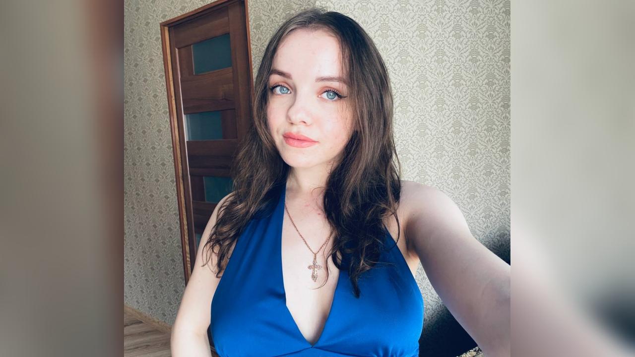 Webcam chat profile for Oleo19: Dancing