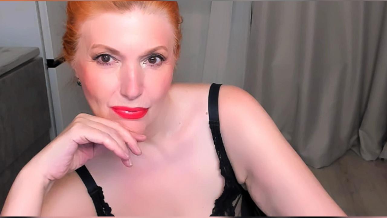 Webcam chat profile for AlmazFireFoxOne: Kissing
