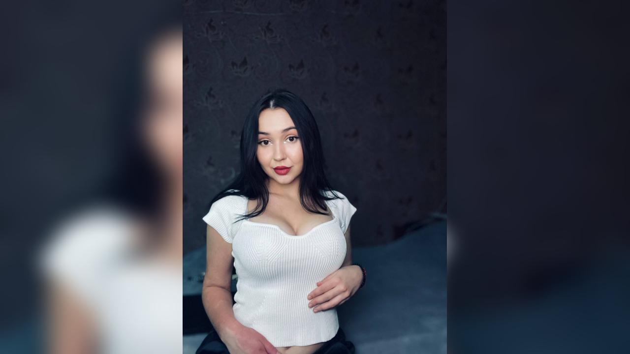 Webcam chat profile for AngelNoir: Dancing