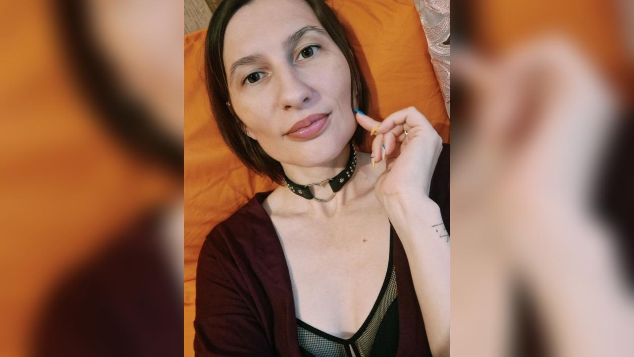 Webcam chat profile for DreamyIris