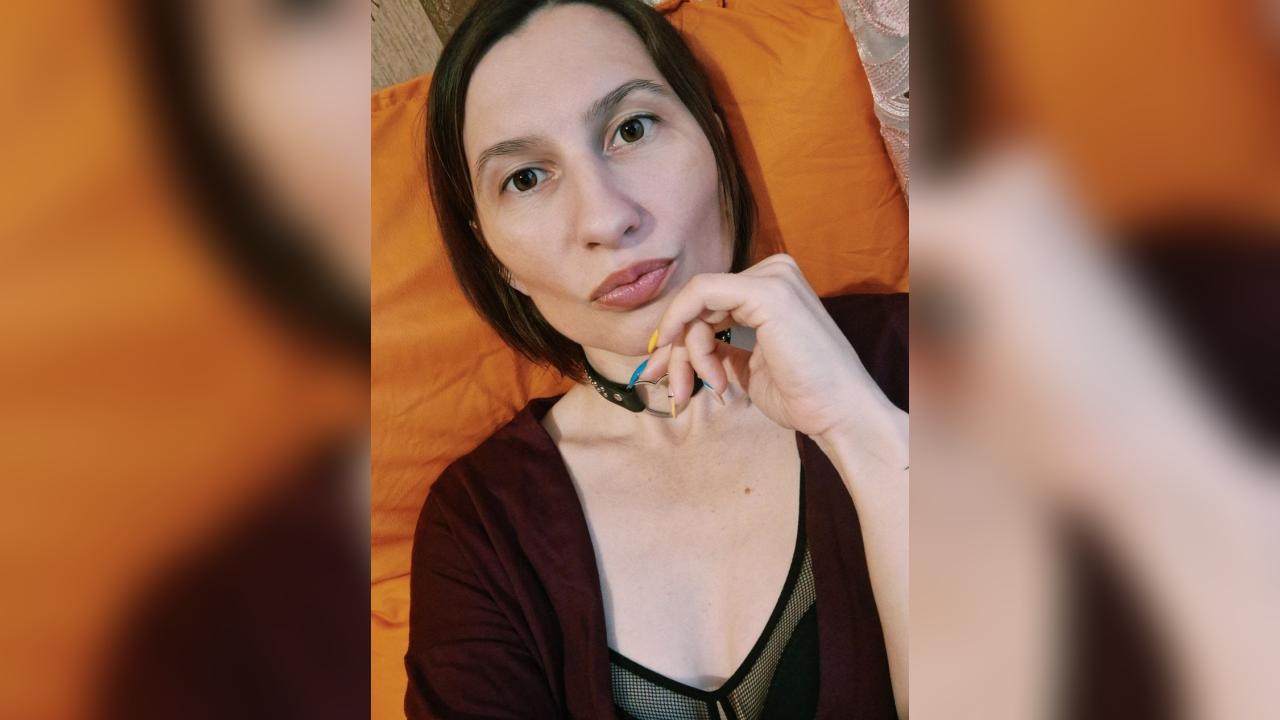Webcam chat profile for DreamyIris