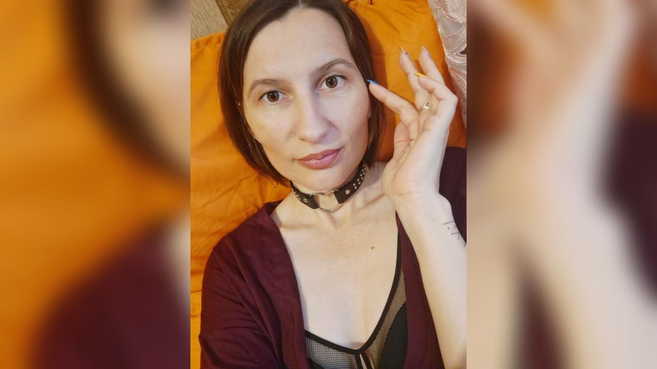 Webcam chat profile for DreamyIris