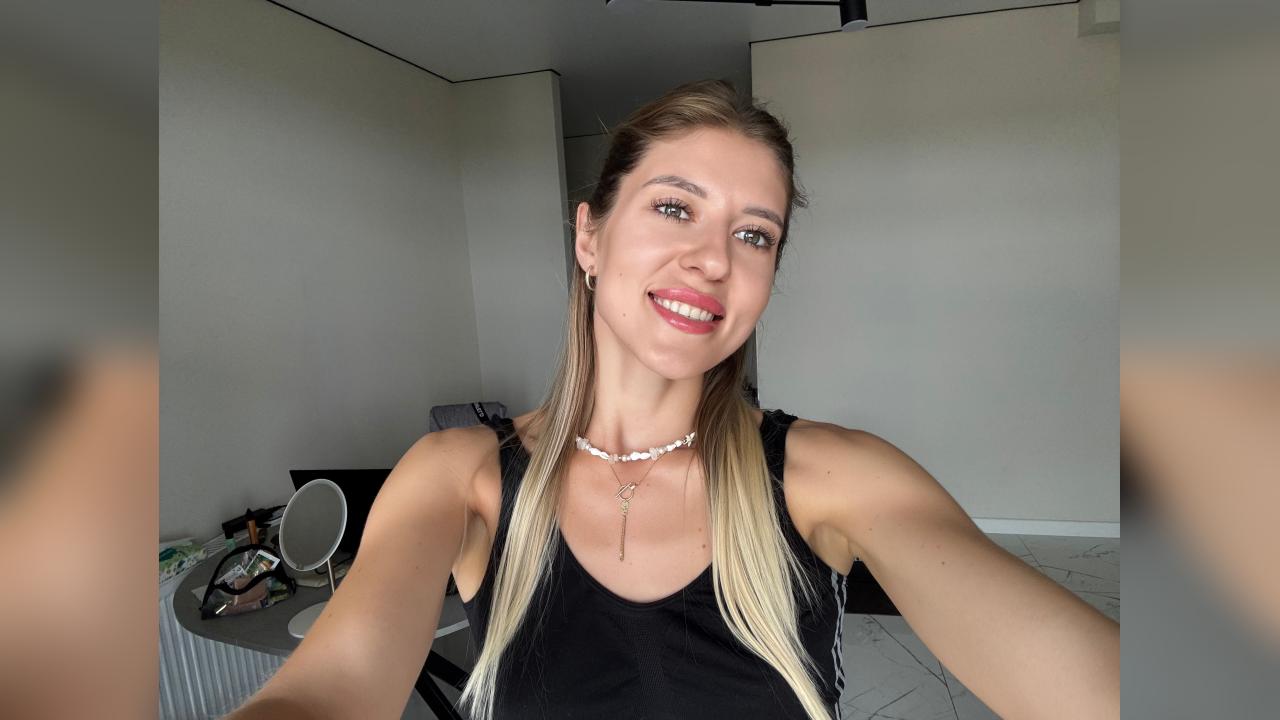 Webcam chat profile for LadyInShadow: Dancing
