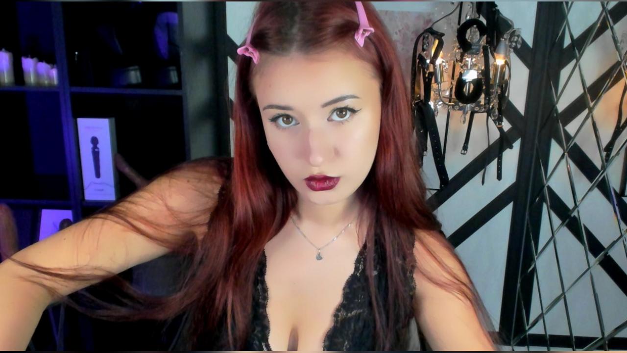 Webcam chat profile for LilyMoonlight: Dominatrix