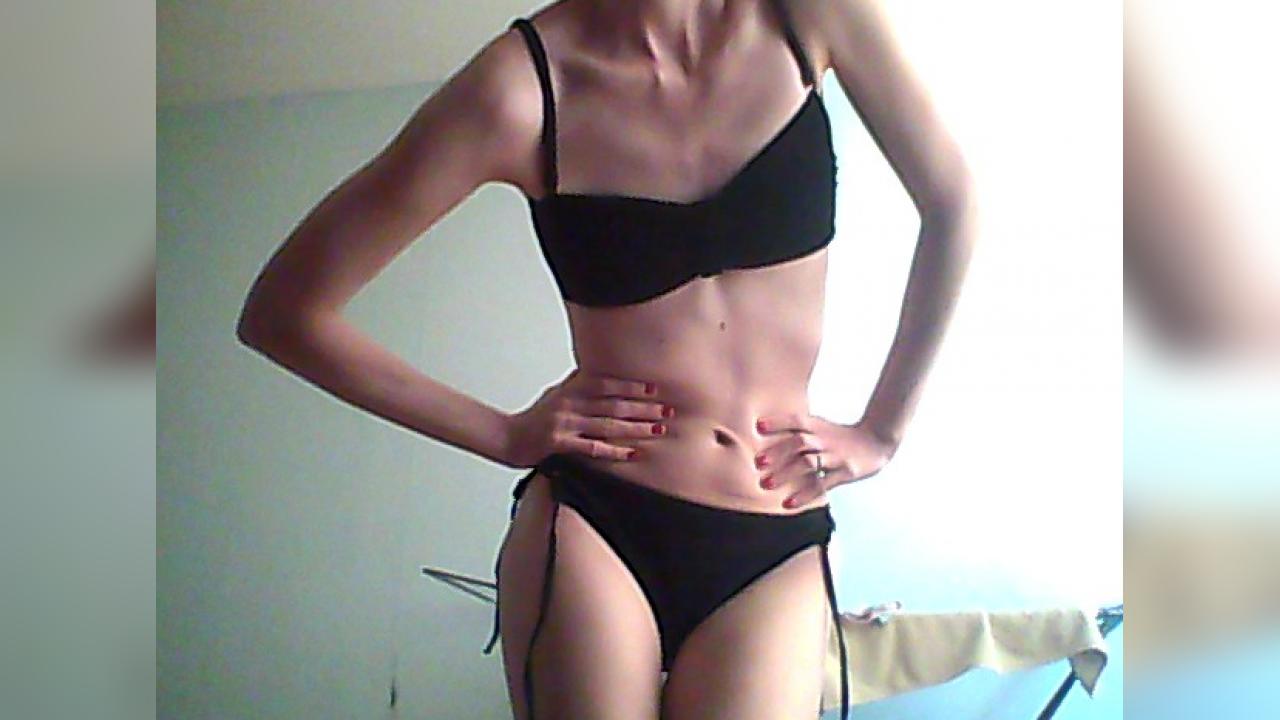 Webcam chat profile for Famefortune: Dancing