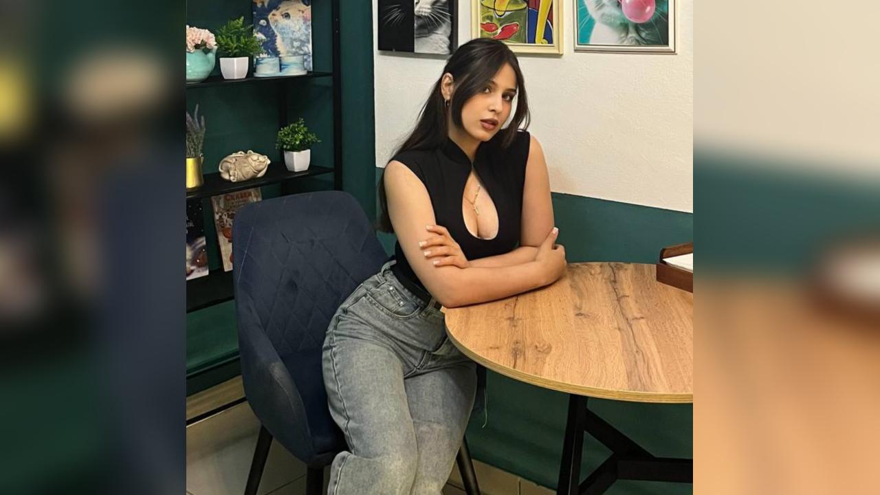Webcam chat profile for PinkVibe: Ask about my Hobbies