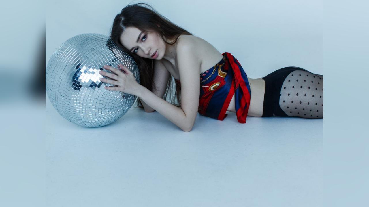 Webcam chat profile for AnnaBanana: Dancing