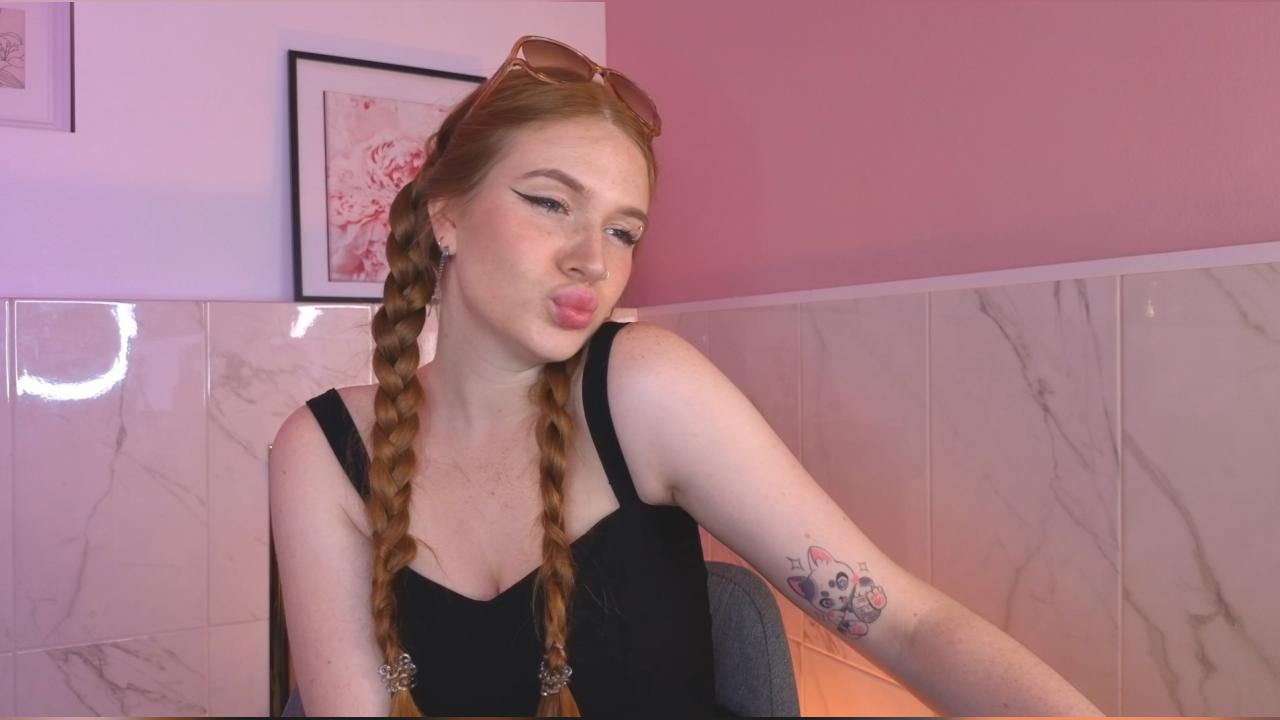 Webcam chat profile for RinKittyy: Legs, feet & shoes