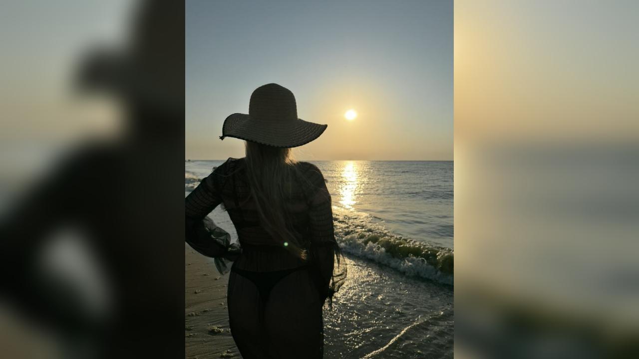 Webcam chat profile for FitnessGirl: Dancing