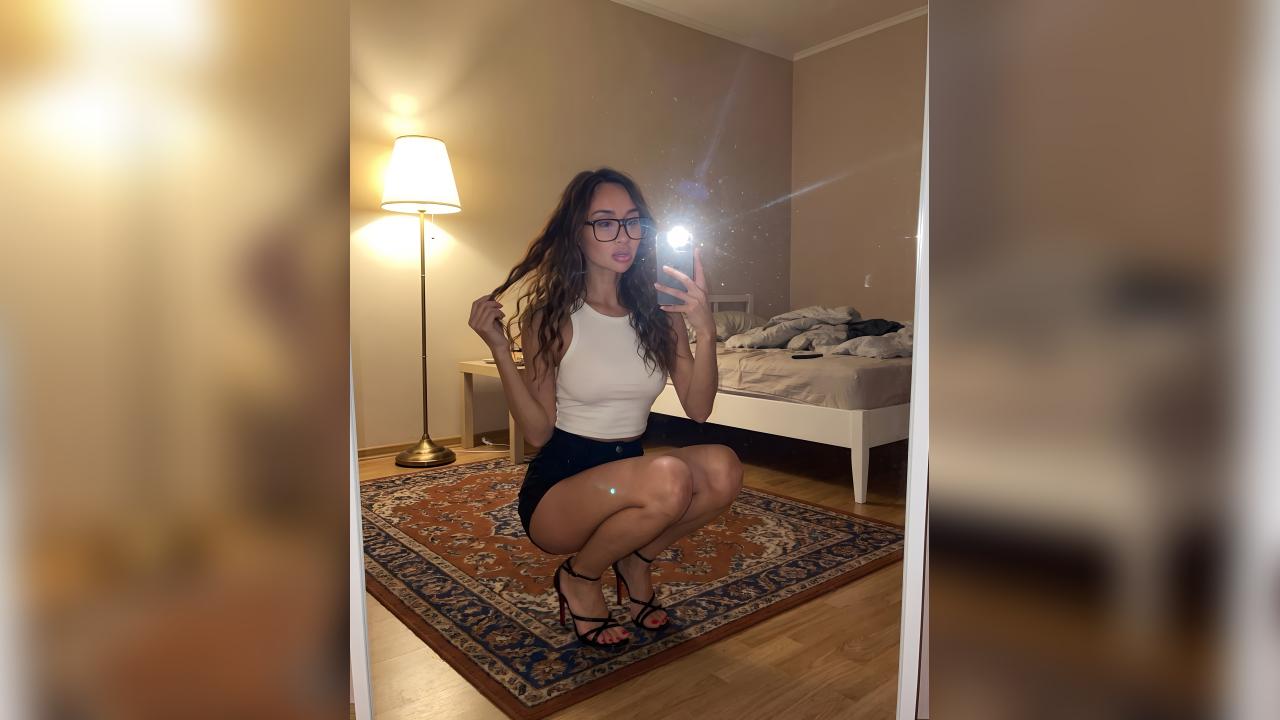 Webcam chat profile for Lolikyt8965: Dancing