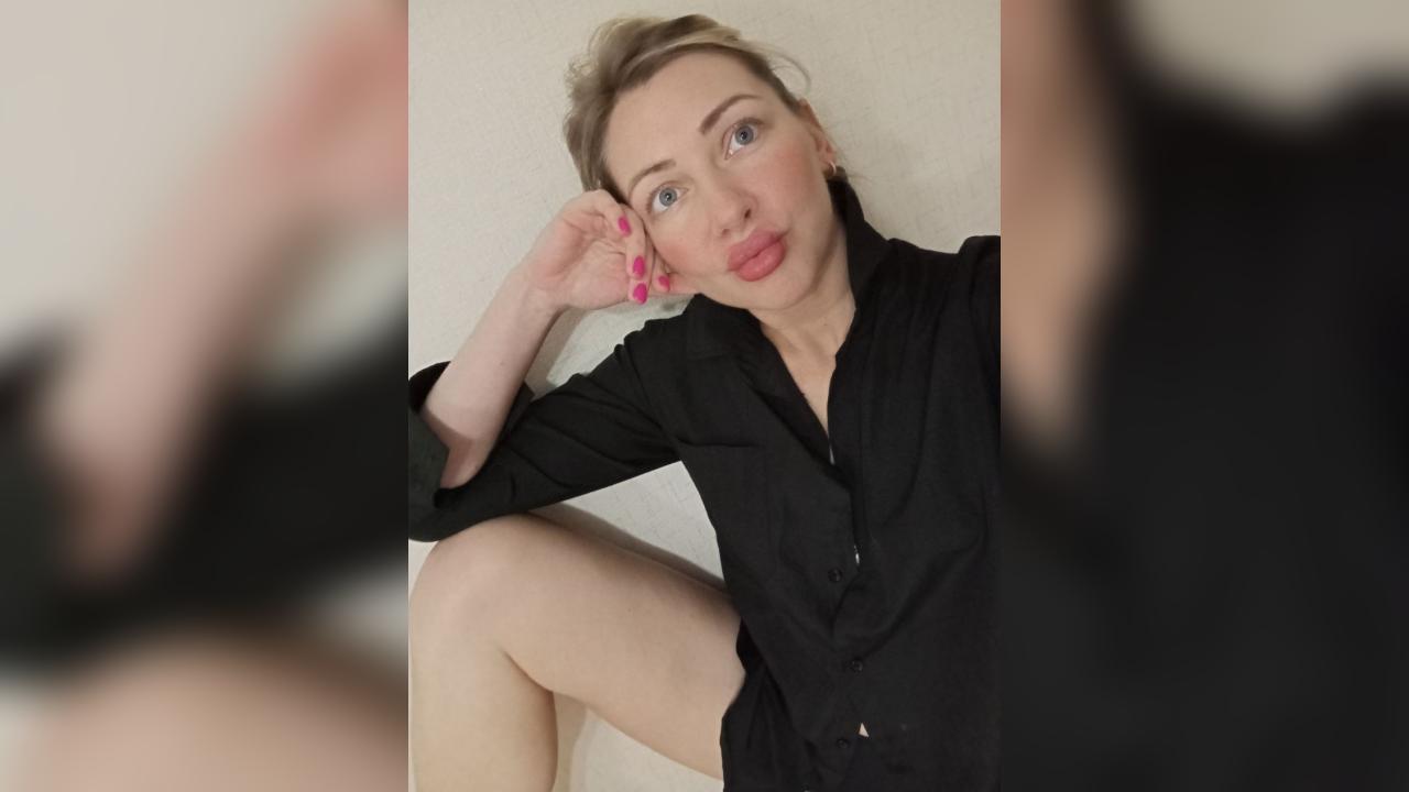 Webcam chat profile for Velvetta: Outfits
