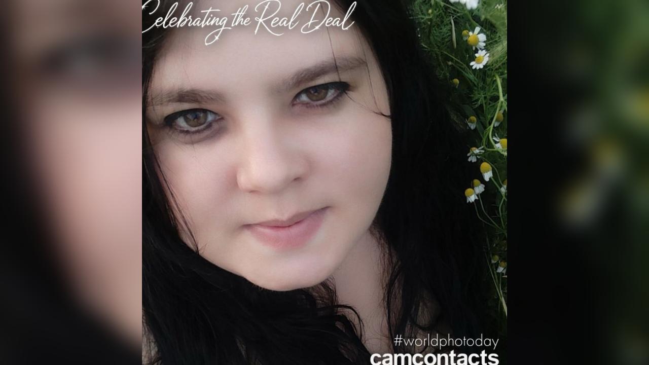 Webcam chat profile for Enorielle: Ask about my Hobbies