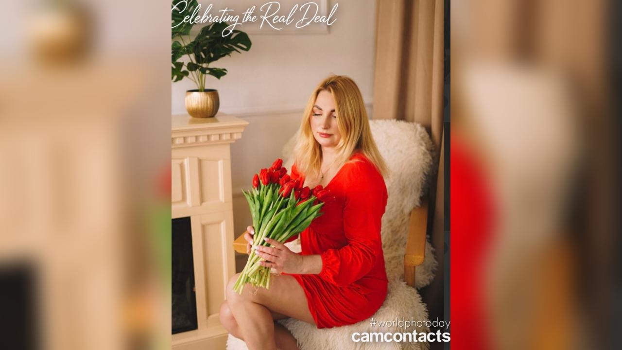 Webcam chat profile for NataGlow