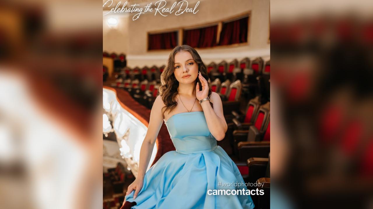 Webcam chat profile for Oleo19: Dancing