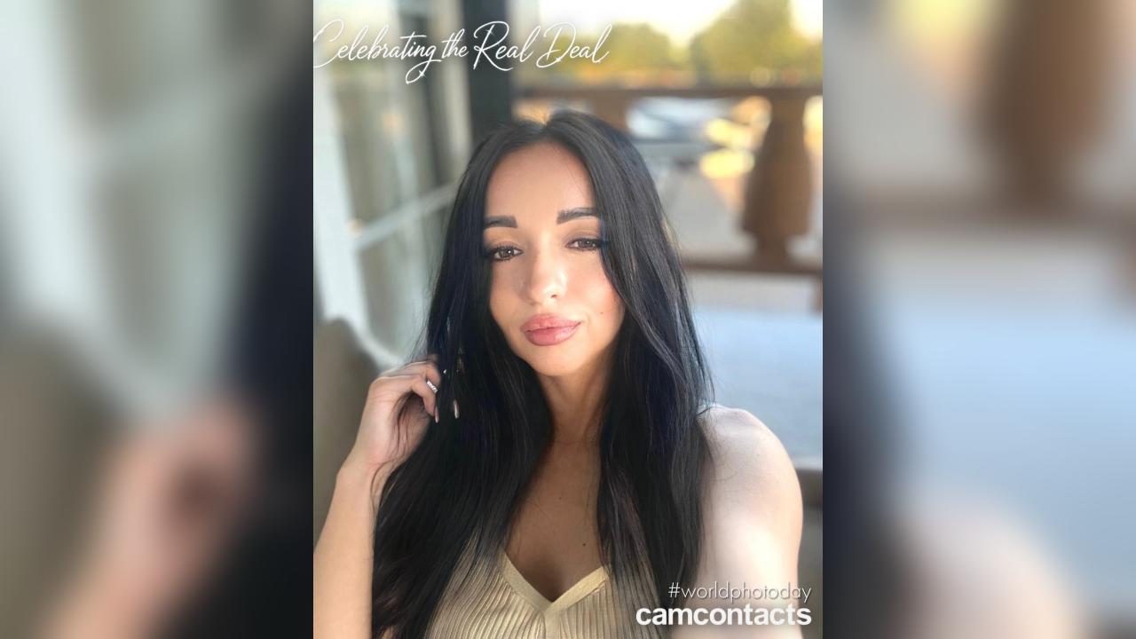 Webcam chat profile for 000SweetCherryy: Dancing