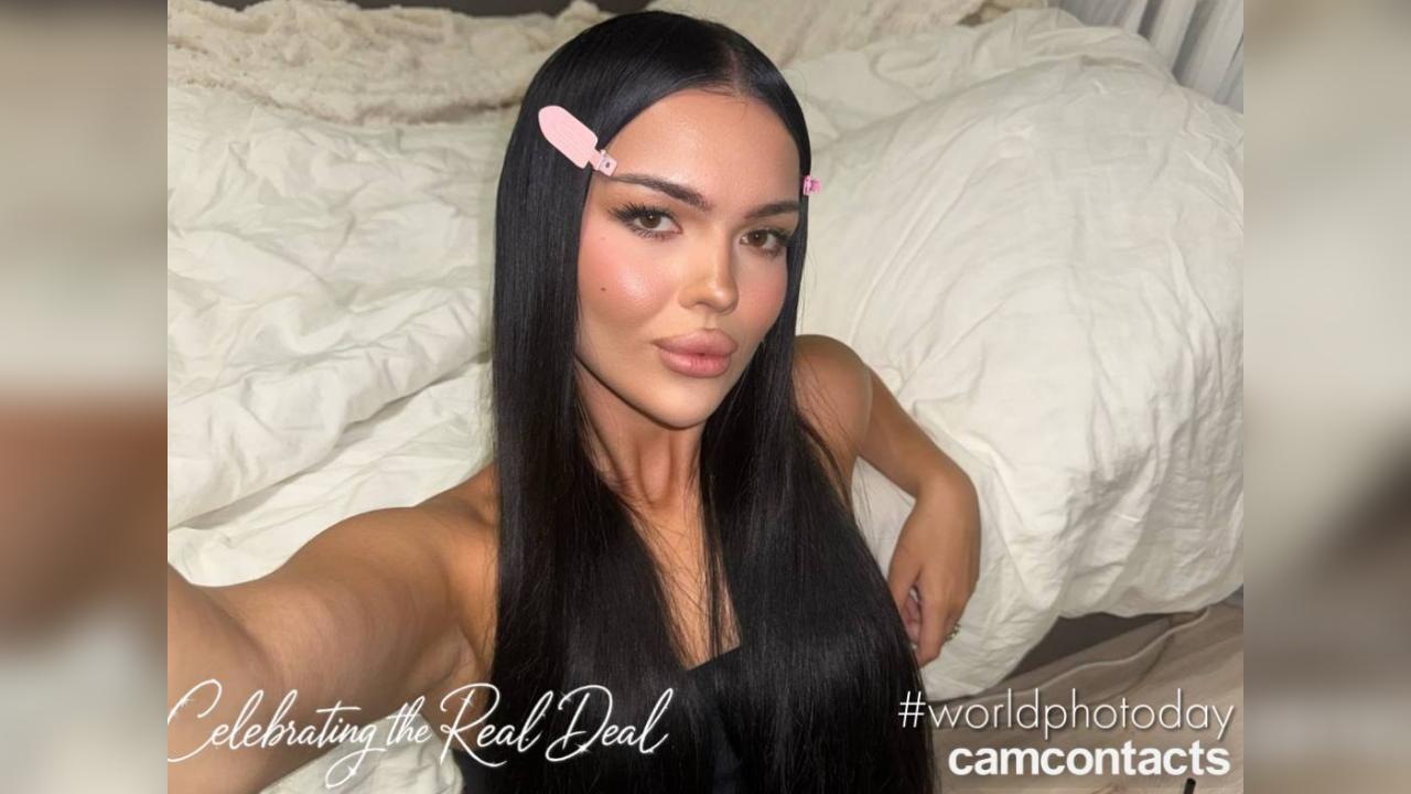 Webcam chat profile for Hotgirl1: Latex & rubber