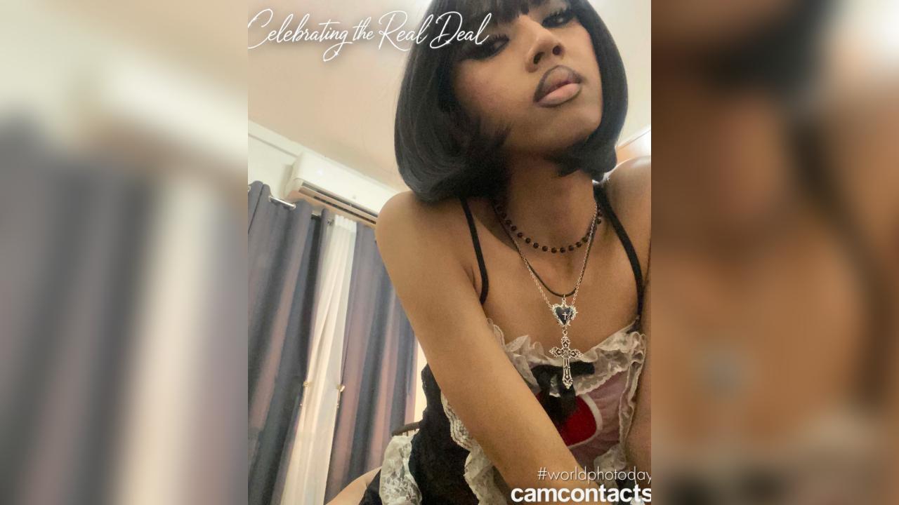 Webcam chat profile for GodTiffanySex: Jerking off