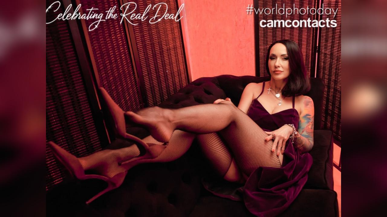 Webcam chat profile for XextasyX: Leather