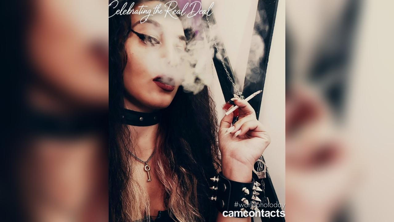 Webcam chat profile for DommeMadeleine: Dominatrix