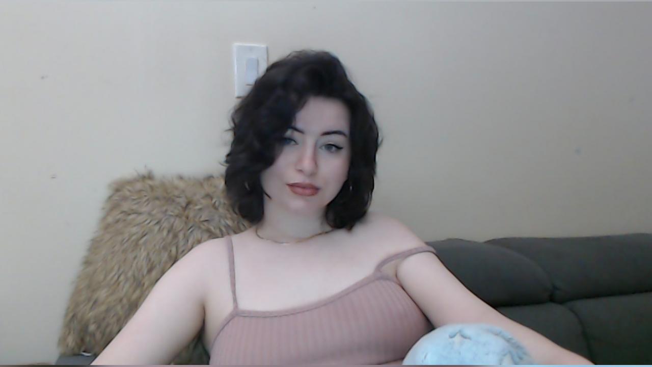Webcam chat profile for CaramelSelma: Leather