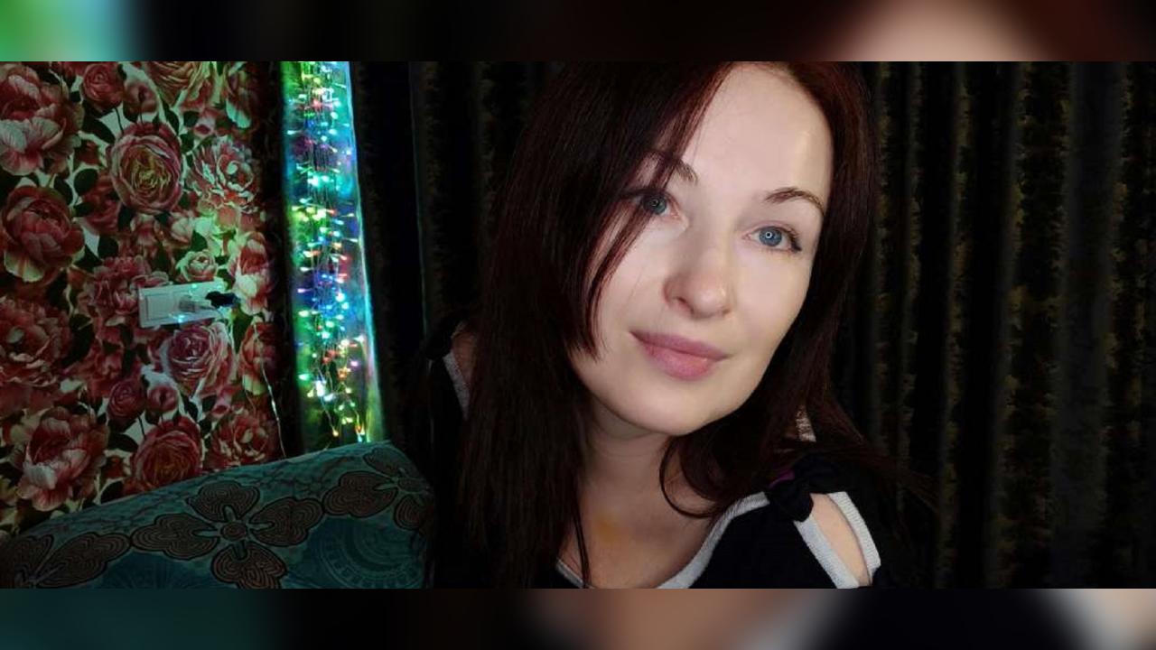 Webcam chat profile for MarleneAsterx: Legs, feet & shoes