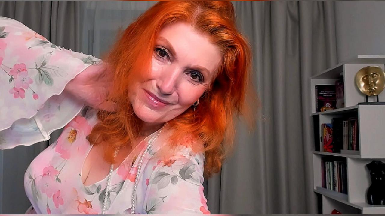 Webcam chat profile for AlmazFireFoxOne: Kissing