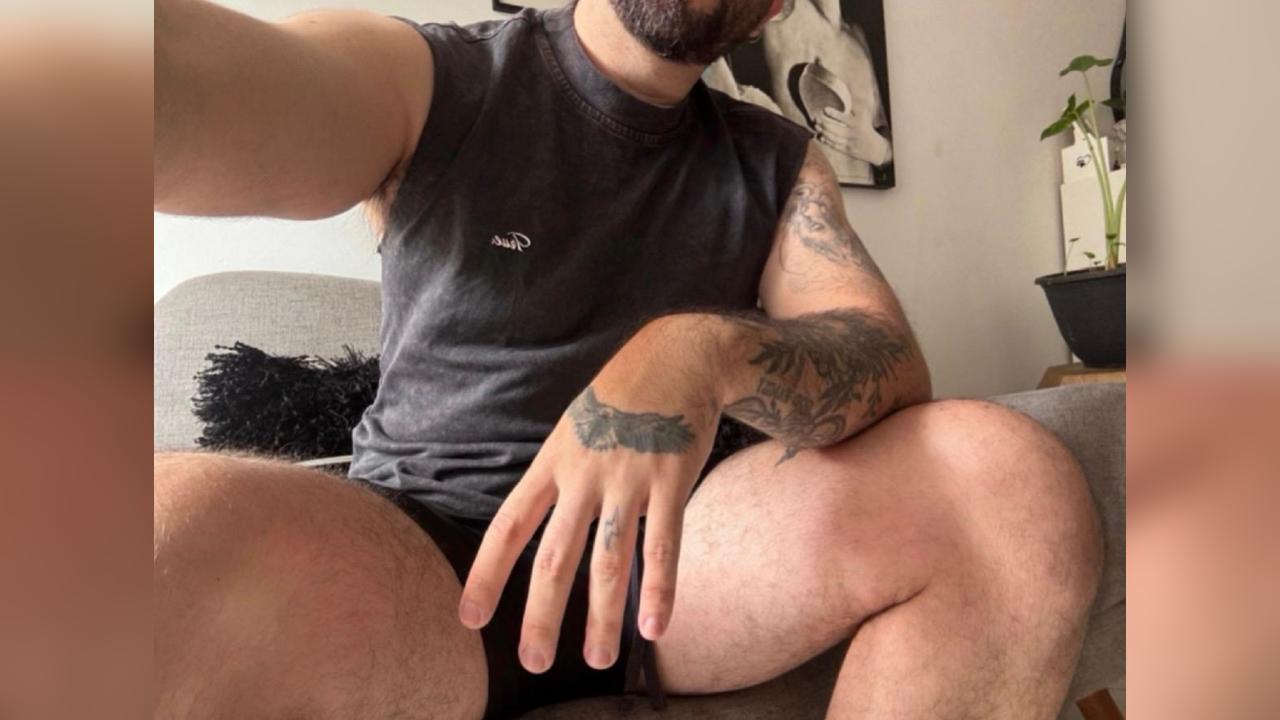 Webcam chat profile for marcoslatin: Bondage & discipline