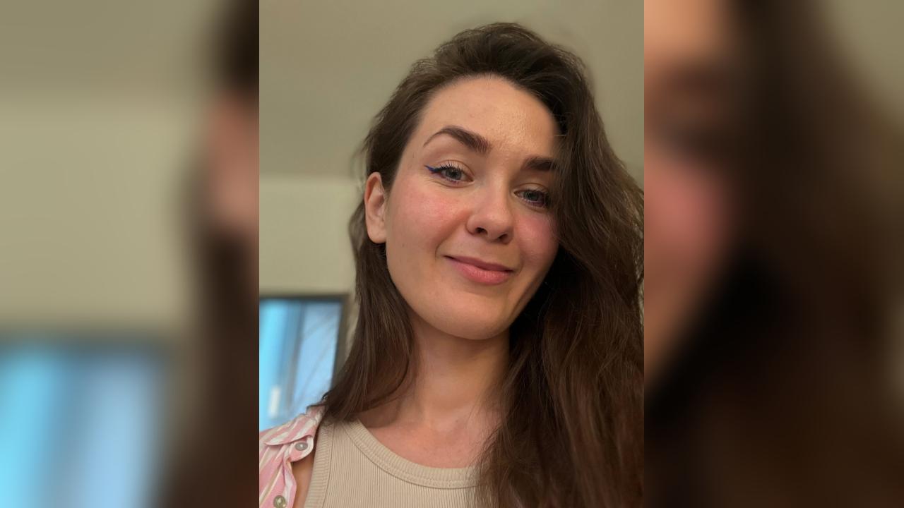 Webcam chat profile for Carmelina: Ask about my Hobbies