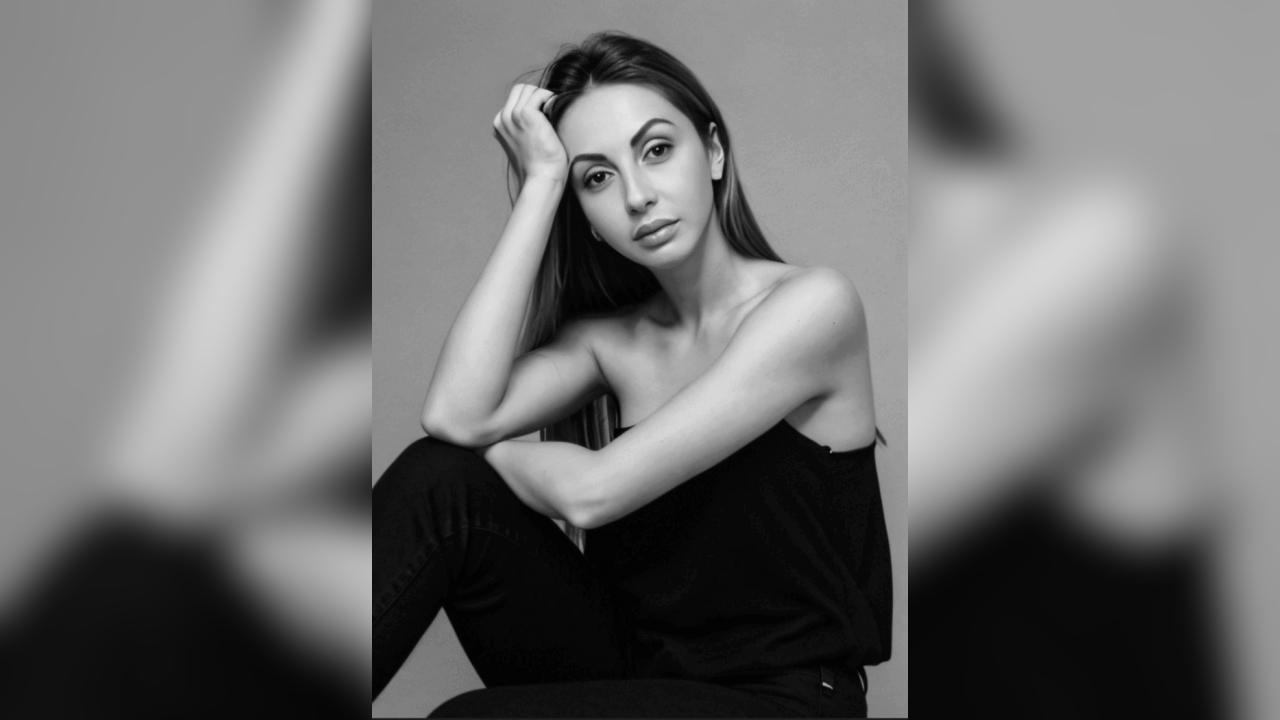 Webcam chat profile for Sofia84: Travel