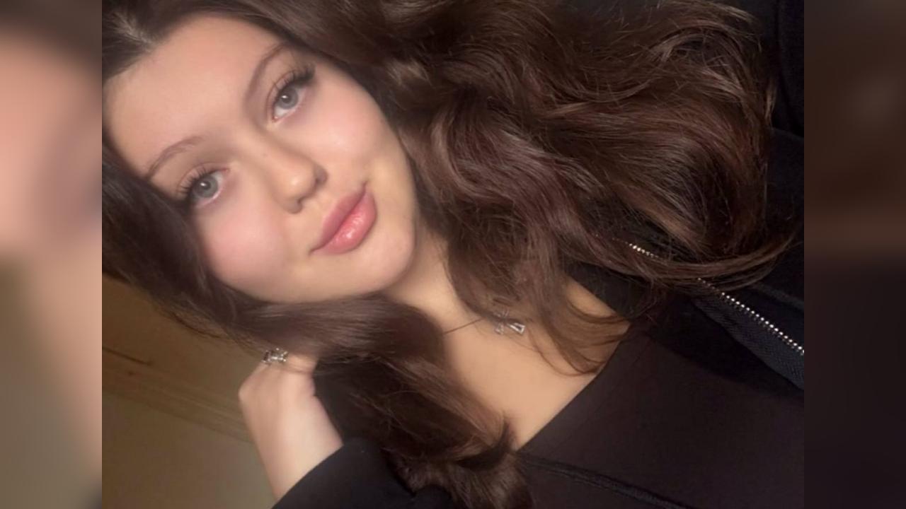 Webcam chat profile for NanaAngel: Outfits