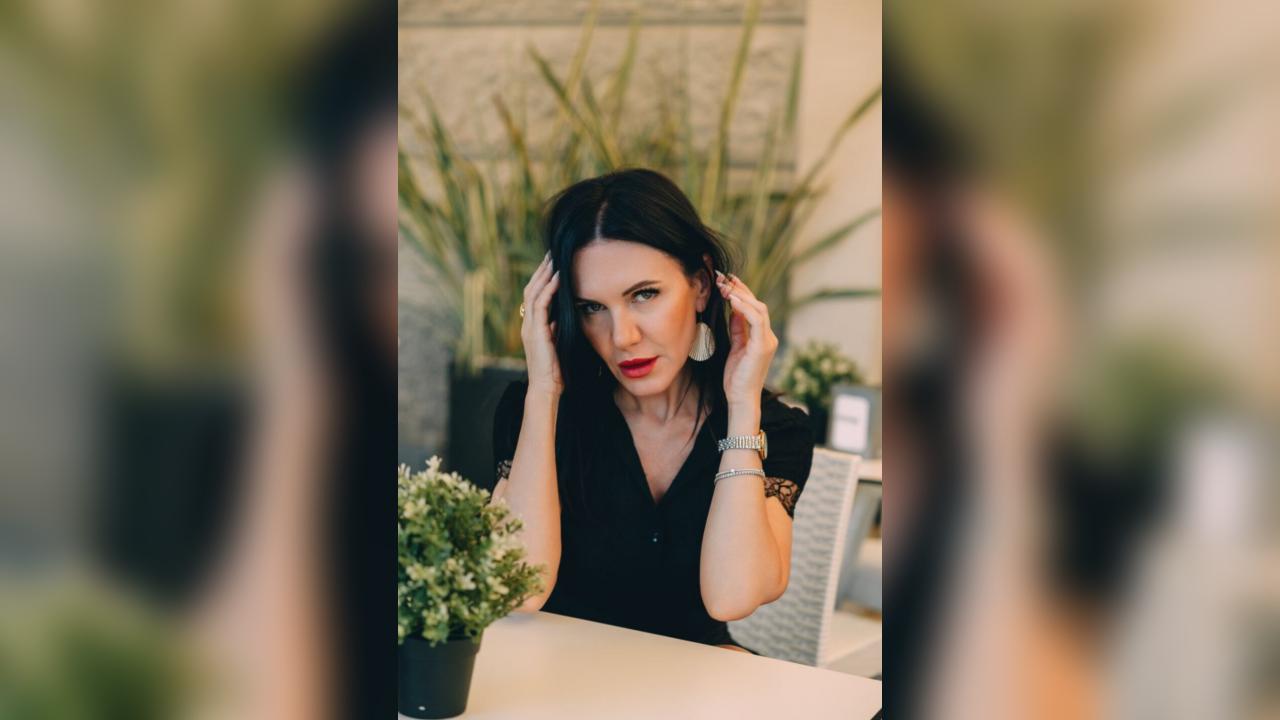 Webcam chat profile for Narcisa: Ask about my Hobbies