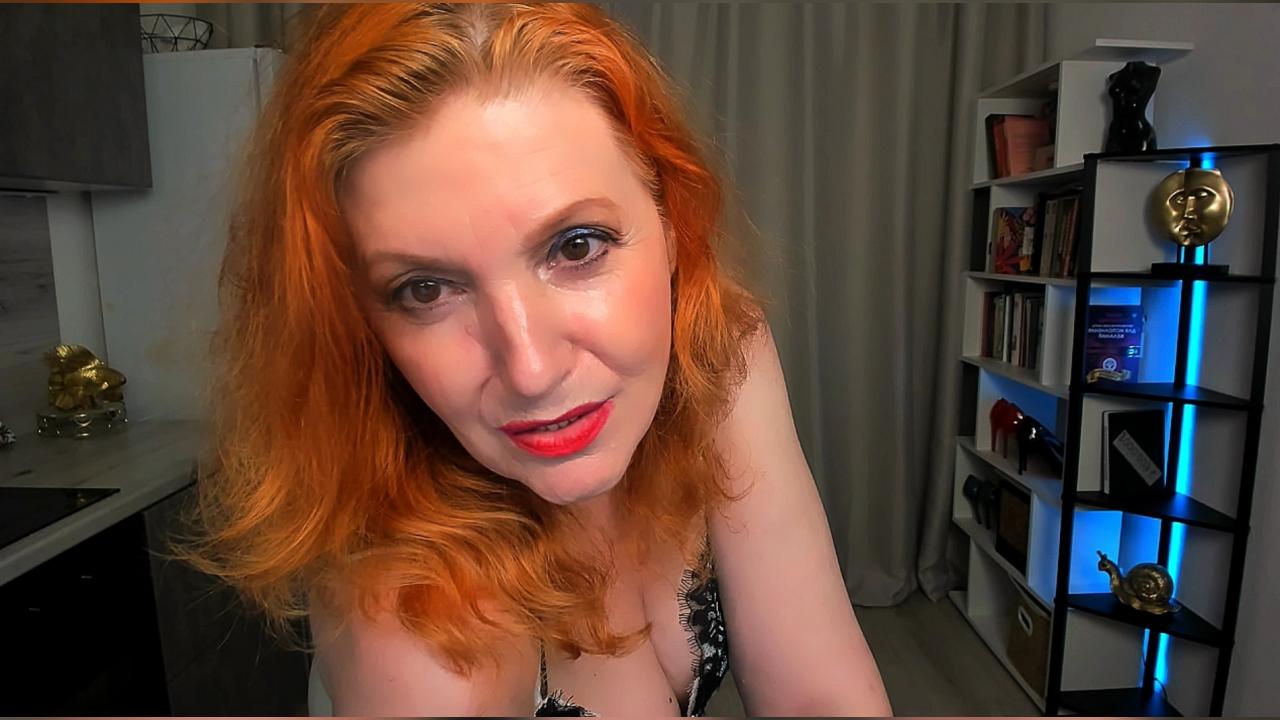 Webcam chat profile for AlmazFireFoxOne: Kissing